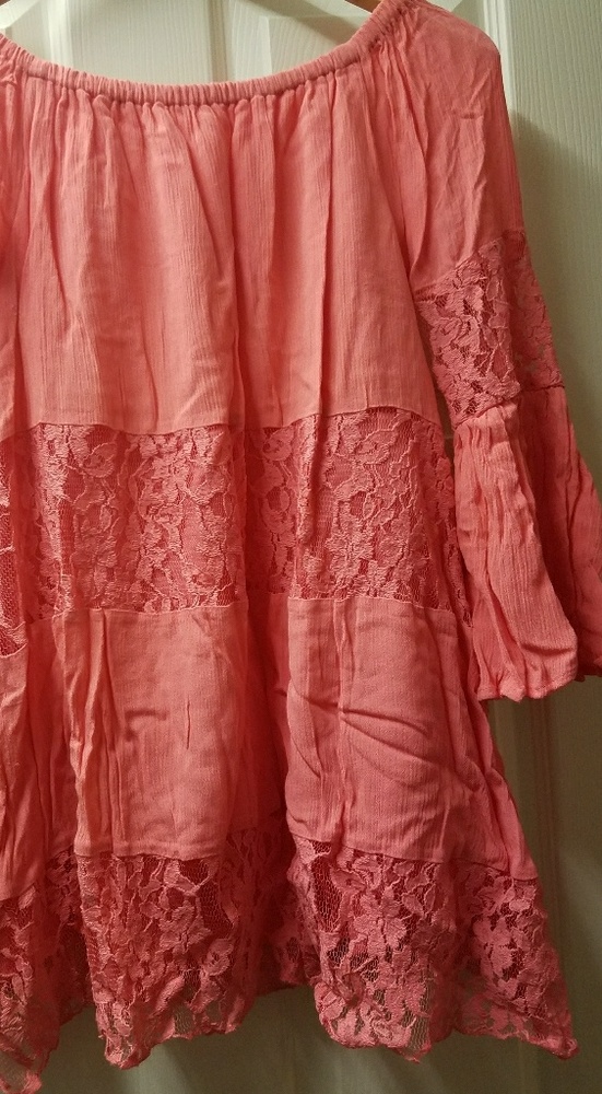 XS coral colored shirt